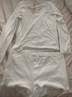 Victoria's Secret White Lace-Trim Long Sleeve Top & Boxer Shorts Sleep Set